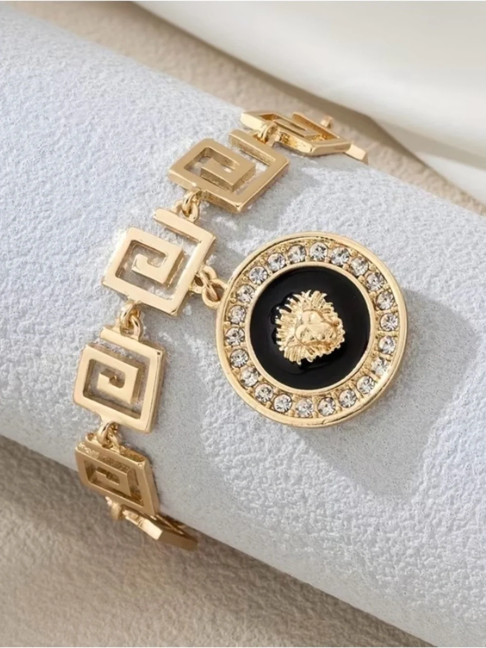 Gold Medallion Lion Charm Bracelet Women’s Luxury Fashion Jewelry NWT